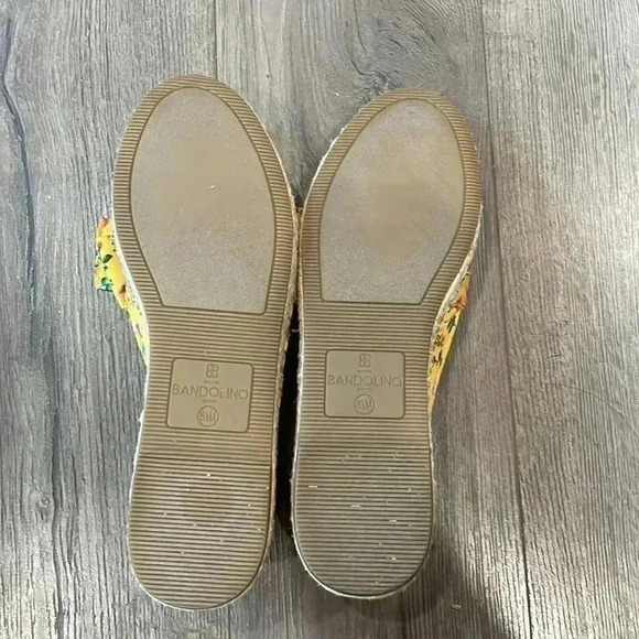 Bandolino Espadrille Shoes Yellow Floral Woman’s Size 8.5- In NWOT condition - Picture 4 of 7